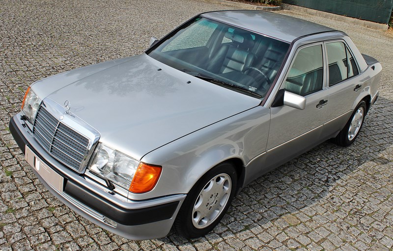 有关以下物品的详细资料: 1992 mercedes-benz 500e 326hp (w124.036)